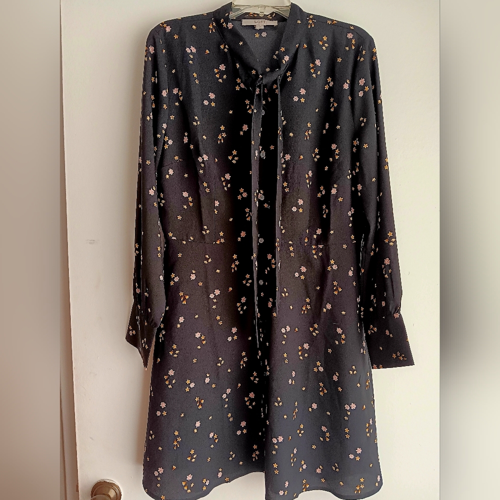 LOFT Floral Long Sleeve Dress EUC